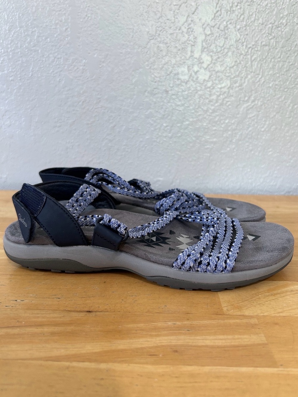 Skechers Memory Foam Strappy Comfort Sandals Gray Blue Slingback Women *NO SIZE*